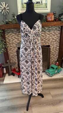 Studio Donatella Black and White Floral Damask Maxi Dress Size M MJ9221